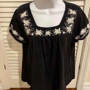 Pretty and comfortable embroidered top